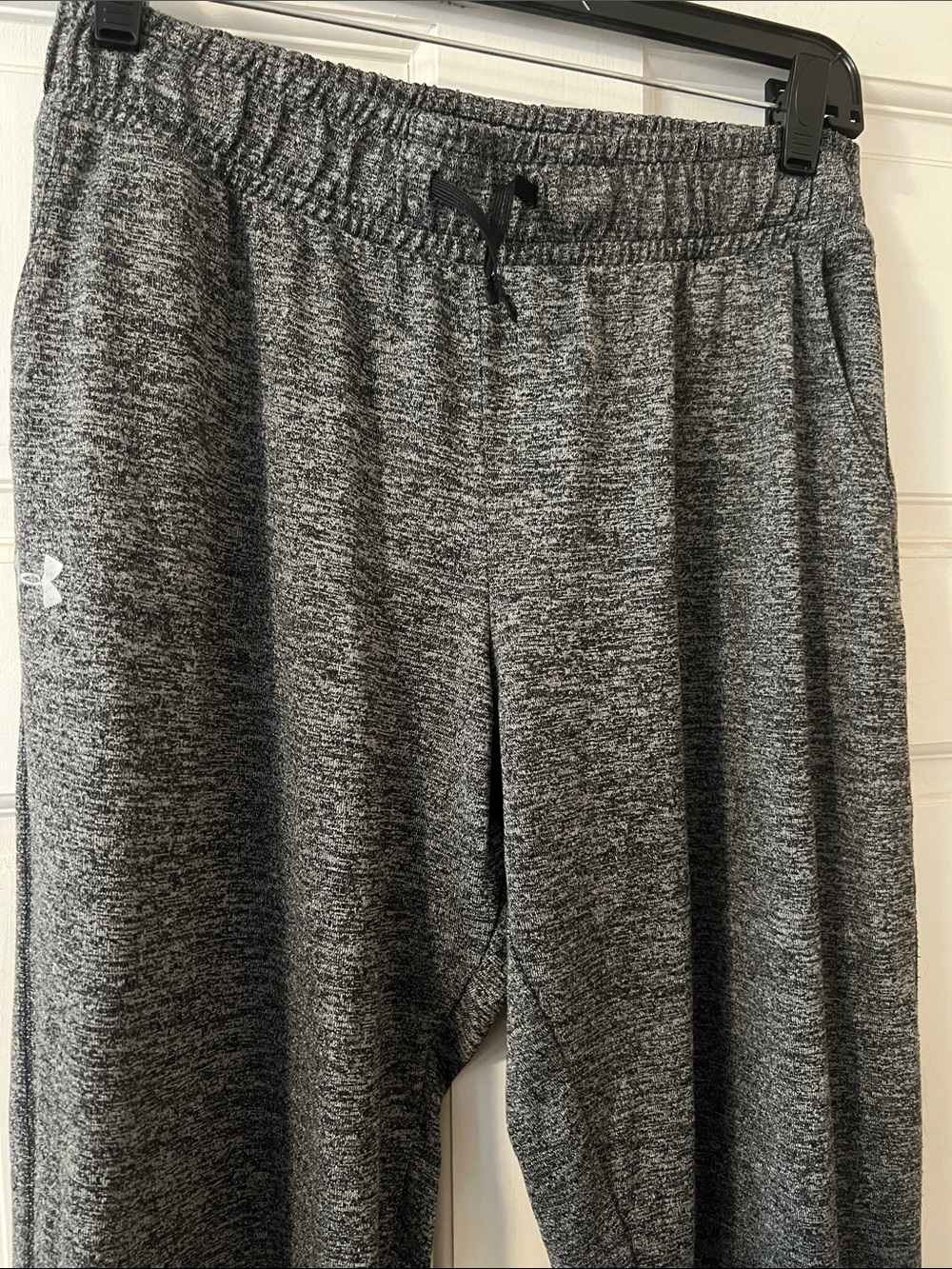 Under Armour Women’s Gray Marled Jogger Pants - Picture 1 of 3